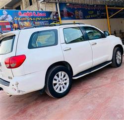 Toyota Sequoia